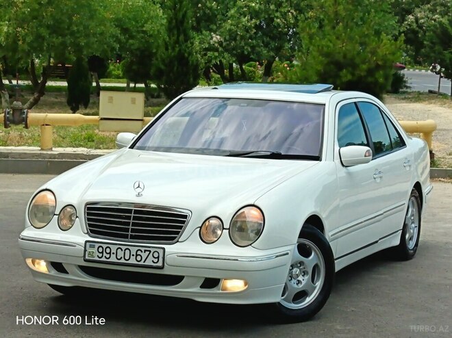 Mercedes E 320-5