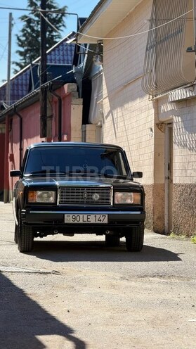 LADA (VAZ) 2107-2