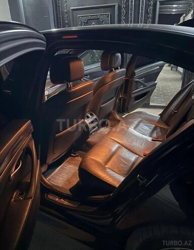 BMW 528-7