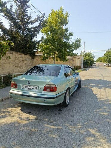 BMW 523-4