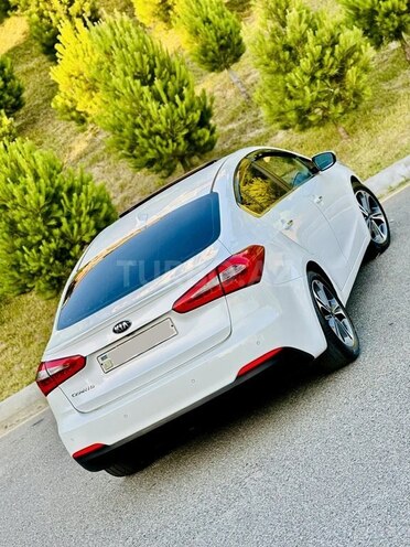 Kia Cerato-10