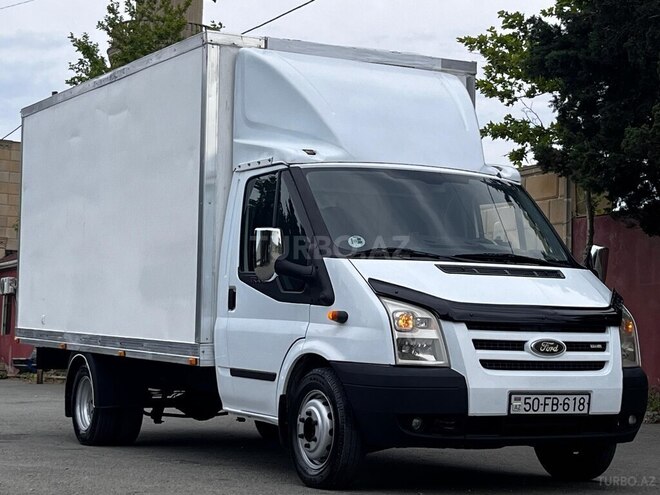 Ford Transit-3