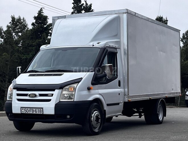 Ford Transit-2