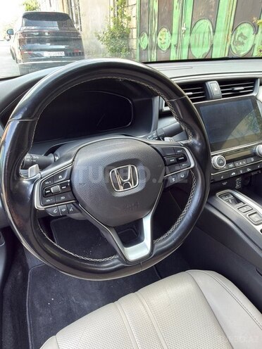 Honda Insight-8