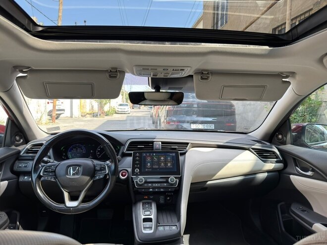 Honda Insight-11