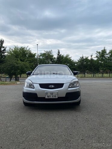 Kia Rio-1