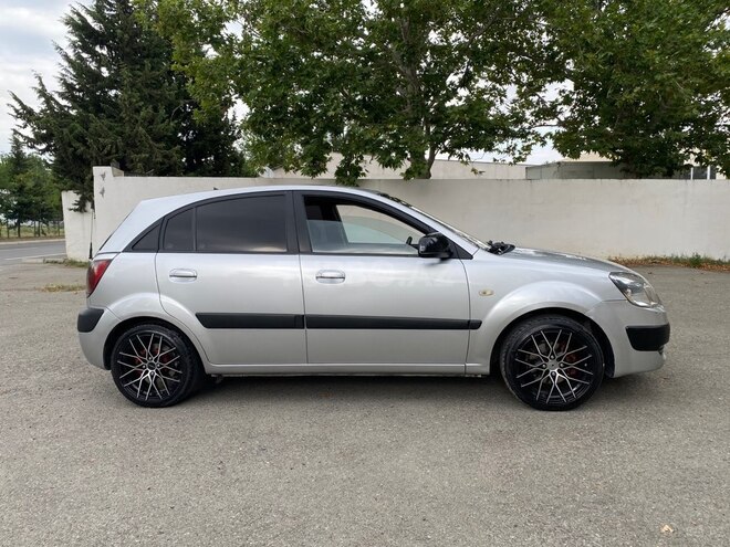Kia Rio-4