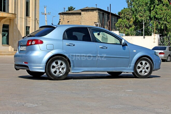 Chevrolet Lacetti-5
