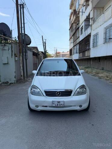 Mercedes A 160-1