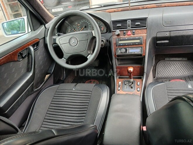 Mercedes C 230-3