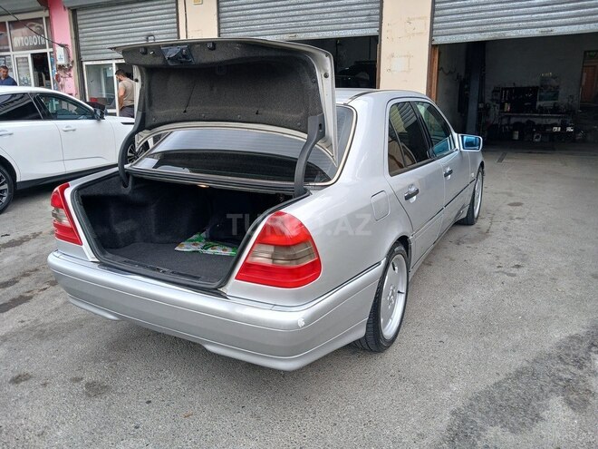 Mercedes C 230-7