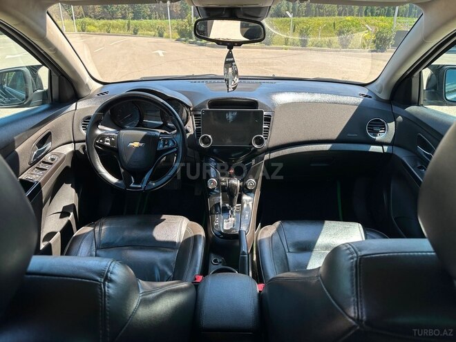 Chevrolet Cruze-8