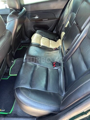 Chevrolet Cruze-9