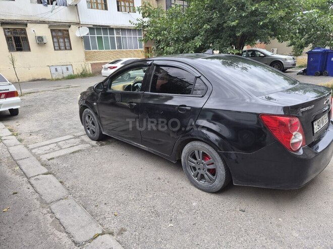 Chevrolet Aveo-6