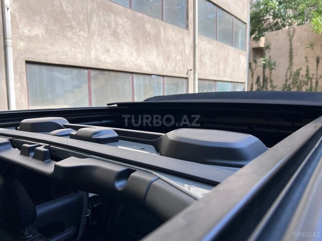 Jeep Wrangler-13