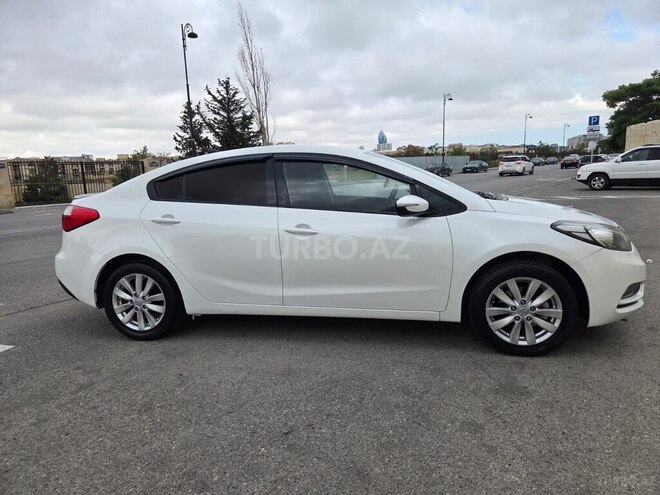 Kia Cerato-10