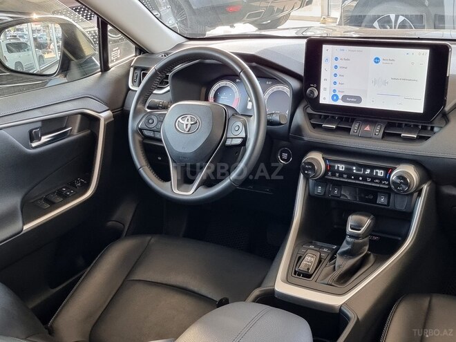 Toyota RAV4-15