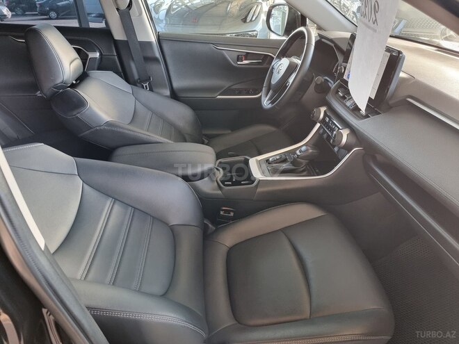 Toyota RAV4-20