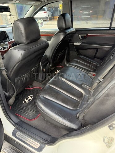 Hyundai Santa Fe-6