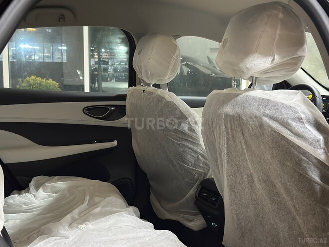 BYD Seal 05-12