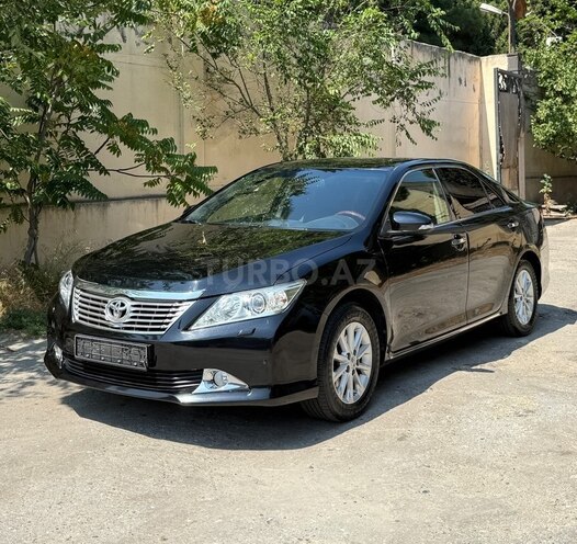 Toyota Camry-1