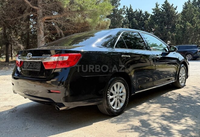 Toyota Camry-4