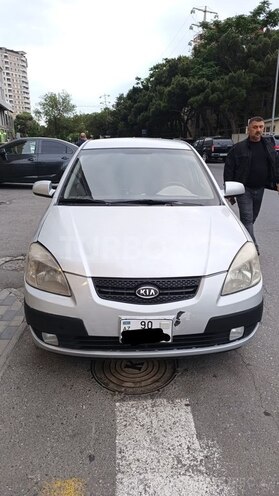 Kia Rio-1