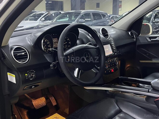 Mercedes ML 350 4MATIC-13