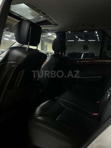 Mercedes ML 350 4MATIC-12
