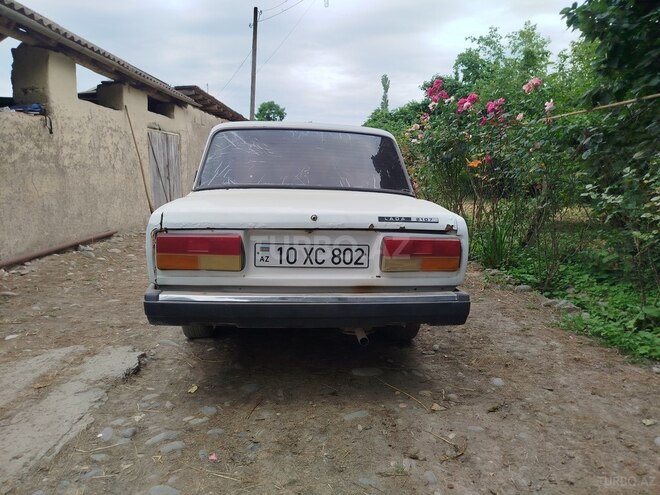 LADA (VAZ) 2107-3