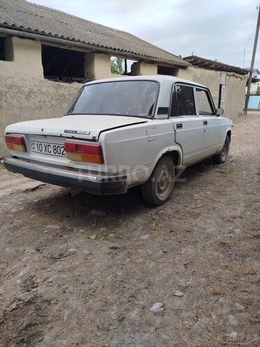 LADA (VAZ) 2107-2