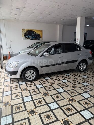 Kia Rio-5