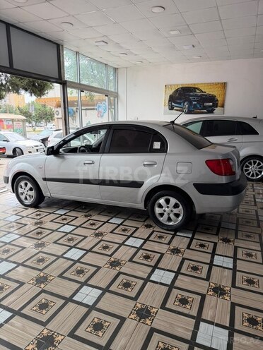 Kia Rio-6