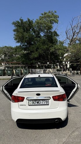 Kia Cerato-5