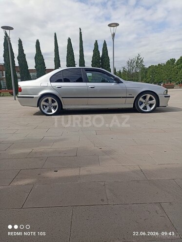BMW 523-9