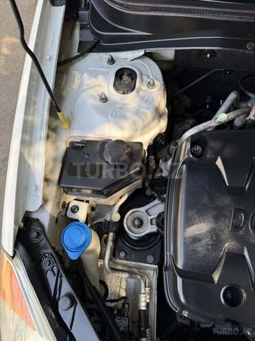 Hyundai Accent-10