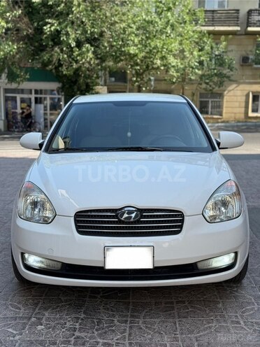 Hyundai Accent-1