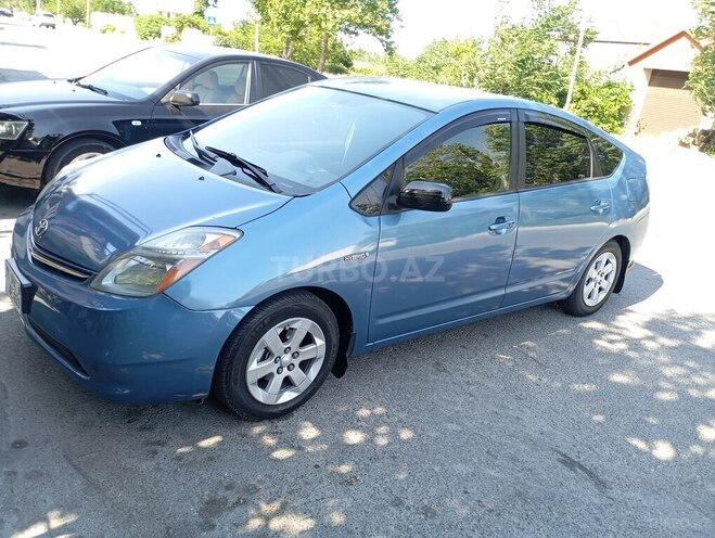 Toyota Prius-2