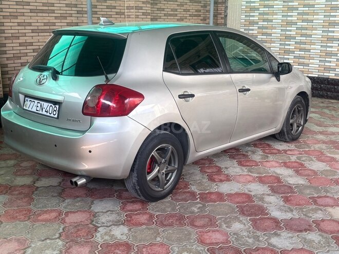 Toyota Auris-3