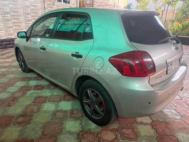 Toyota Auris-9