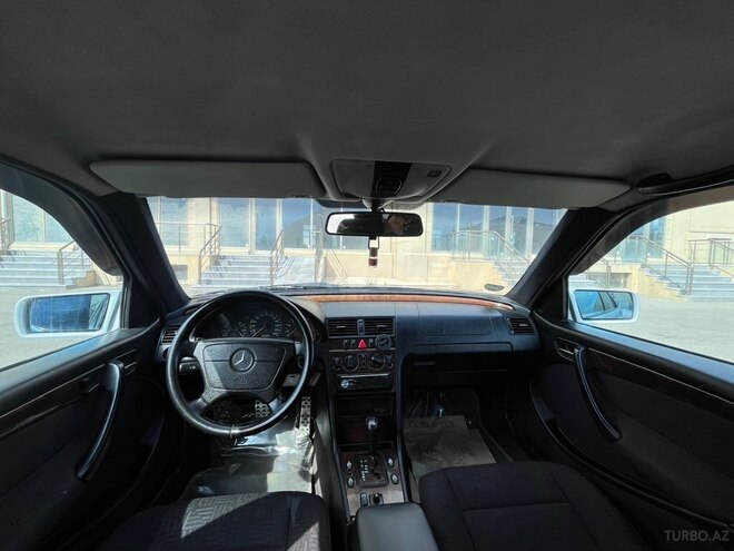 Mercedes C 200-10