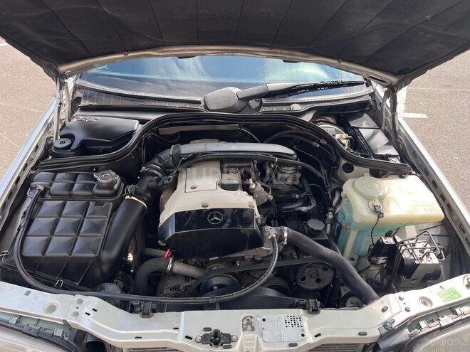 Mercedes C 200-12