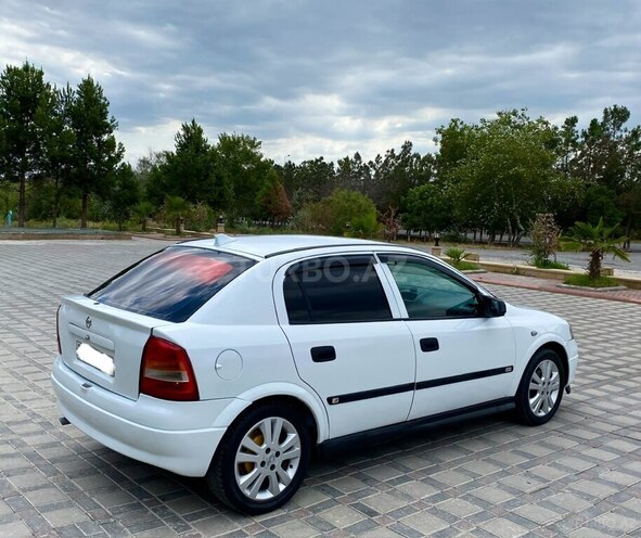 Opel Astra-8