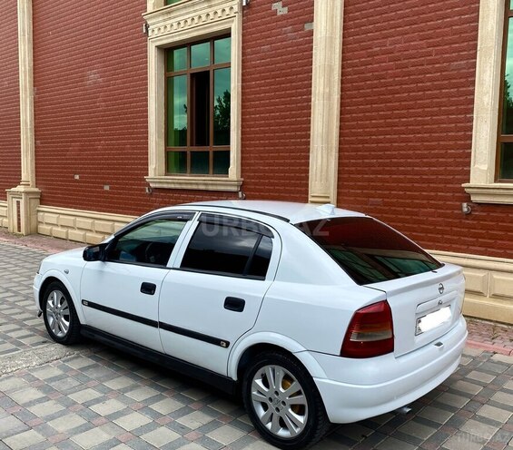Opel Astra-9