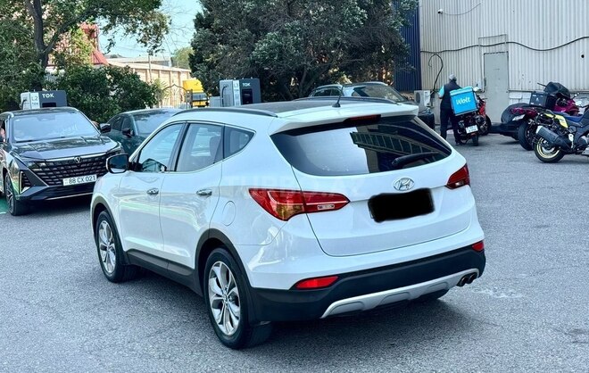 Hyundai Santa Fe-6