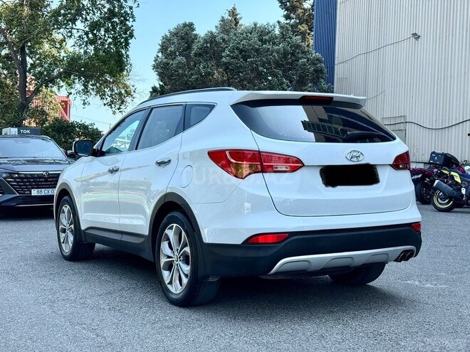 Hyundai Santa Fe-5
