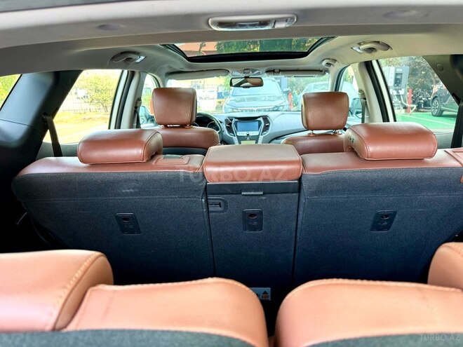 Hyundai Santa Fe-13