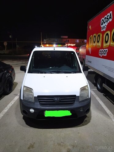 Ford Tourneo Connect-2