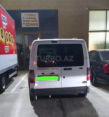 Ford Tourneo Connect-3