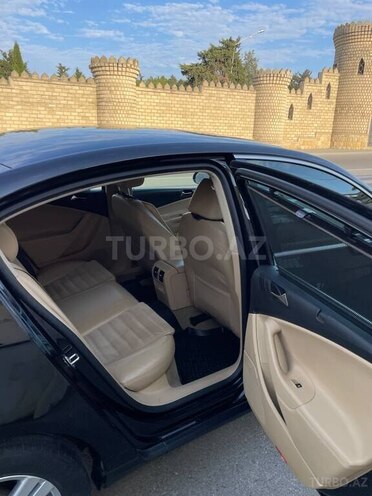 Volkswagen Passat-5